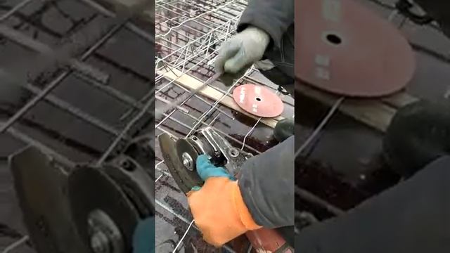 Как поменять диск на болгарке без ключа смотреть онлайн