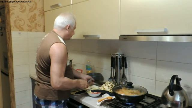 Овощное рагу в сковороде. Петр Север - Кулинария. смотреть онлайн