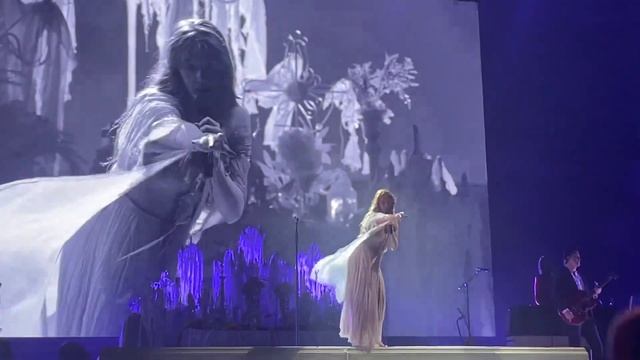 Florence and the Machine - Dog days are over @iDays, Milano 22.06.2023 смотреть онлайн