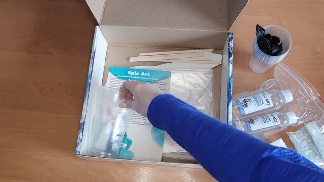 Распаковка набора для рисования эпоксидной смолой от Epic Art "Северный медведь" смотреть онлайн