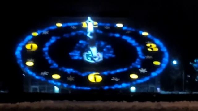 Кривой Рог Новогодние часы Кривого Рога на Соцгороде.20.12.