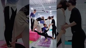 Workout Oversplits，Leg Flexibility and Contortion Training|強制柔軟ストレッチ痛い 泣