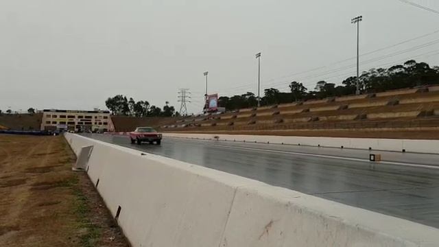 68 Plymouth Roadrunner vs. Nissan 350Z смотреть онлайн