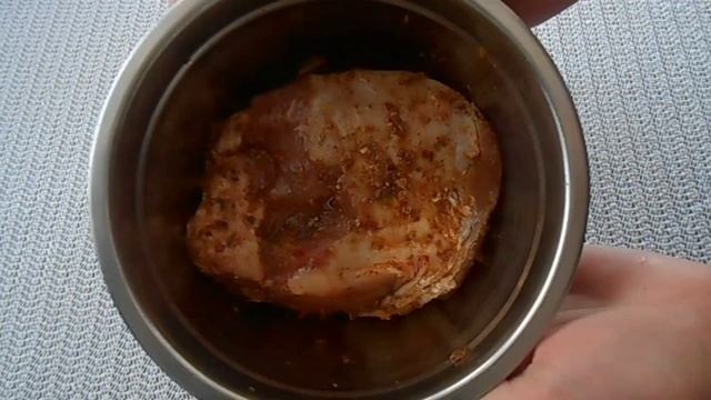 Свинина в фольге в мультиварке. Мясо, запечённое куском. смотреть онлайн