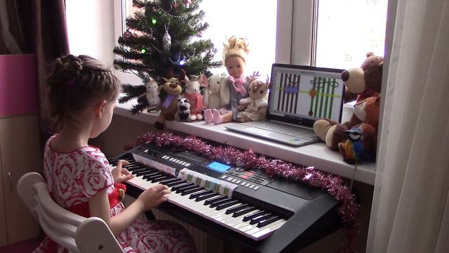 Soft Mozart Recital 2021-2022 Serafima (5) plays Radetsky March by Strauss (introduction) смотреть онлайн