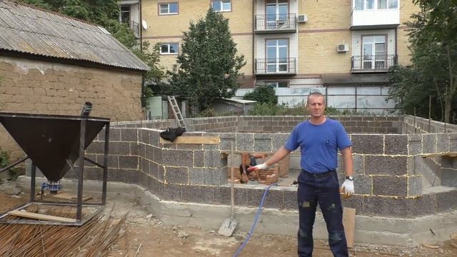 ЧО, за ДЮРИСОЛ?! НЕСЪЁМНАЯ опалубка 5000 за квадрат стены. ПЕРВЫЙ объект в городе! НУЖНА, или НЕТ! смотреть онлайн