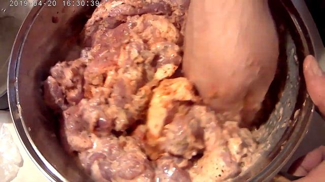 Сочный ШАШЛЫК из свиной шейки в молоке. Семейный рецепт. смотреть онлайн