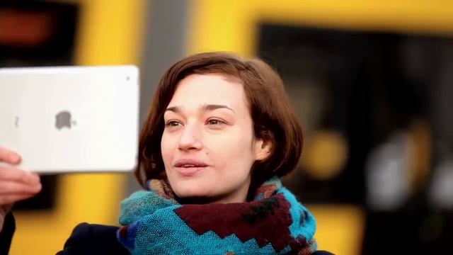 Timetraveler The Berlin Wall App смотреть онлайн