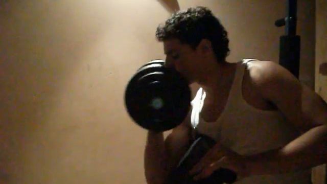 28,5Kg Mancuerna Biceps Concentrado. смотреть онлайн
