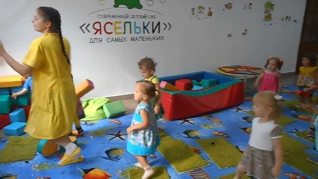 Губки бантиком))) СДС Ясельки. смотреть онлайн