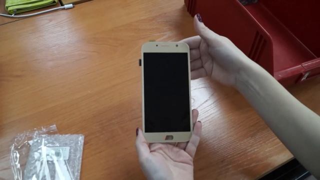 Дисплей Samsung A720F (Galaxy A7 2017) с тачскрином Золото смотреть онлайн
