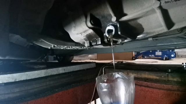 Замена масла в R154 смотреть онлайн