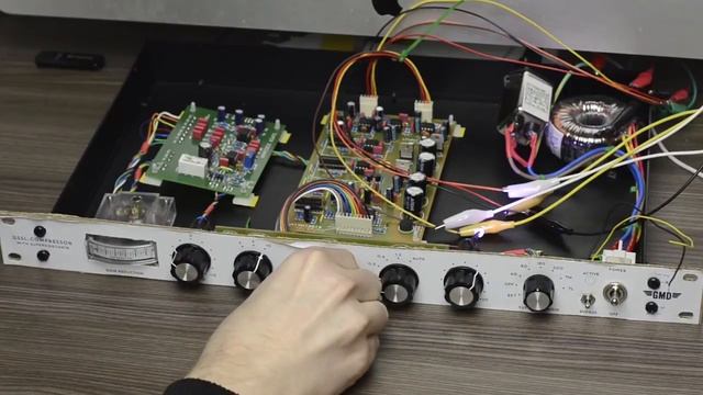 GSSL Compressor Clone DIY - first audio test demo - SSL clone смотреть онлайн