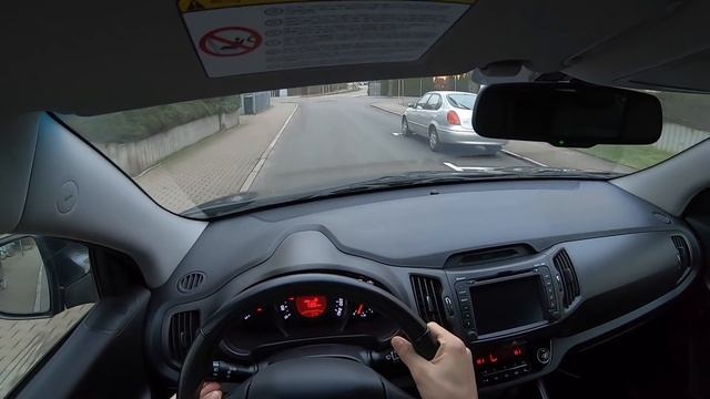 KIA Sportage z WYBITNYM spoilerem смотреть онлайн