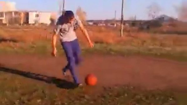 Поскользнулся:)