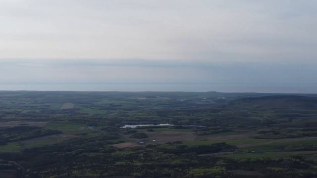 Vue panoramique de la vallée de la Matapedia jusqu'au fleuve St-Laurent ( DJI Mini 2 SE Drone ) 2.7 смотреть онлайн