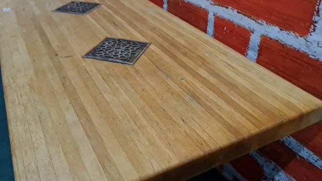 обеденный стол