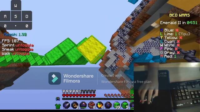 playing bedwars wtih qiqi texturepack смотреть онлайн