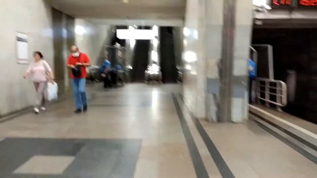 Medvedkovo Metro Station • inside & outside • Север Москвы : Метро Медведково 09.06.2020 | MMST смотреть онлайн