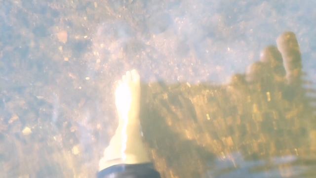 Жизнь в деревне : купание и стирка в родниковой реке. Живая вода. смотреть онлайн