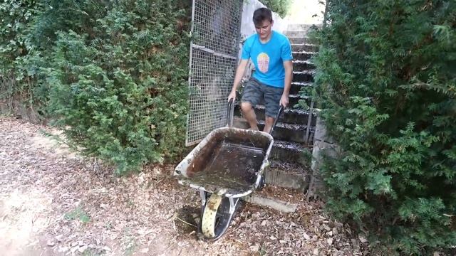 NE JAMAIS TROP ATTENDRE POUR NETTOYER LA PISCINE !!! ? смотреть онлайн
