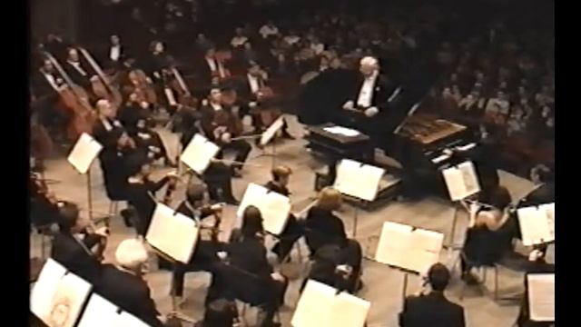 Savola conducts - George Enescu Philharmonic, Part 3 смотреть онлайн