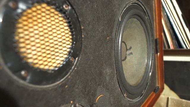 Acoustic Research AR2ax +MST "Priscilla Chan" смотреть онлайн