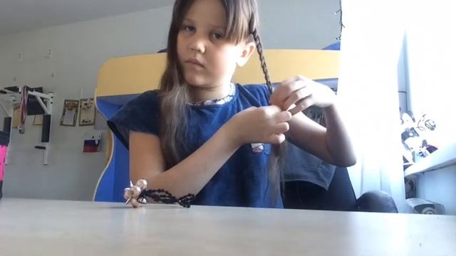 Прически в школу. Несколько крутых и простых причёсок. / Кристина Корж смотреть онлайн