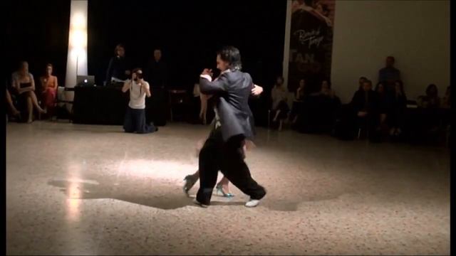 Gaston Torelli y Moira Castellano -02- Reggio Emilia 11/05/2013 смотреть онлайн