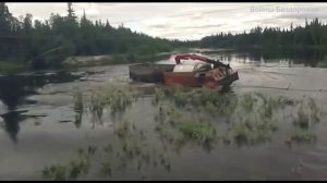 по бездорожью севера РОCСИИ на вездеходе ВИТЯЗЬ легендарный советский вездеход.mp4