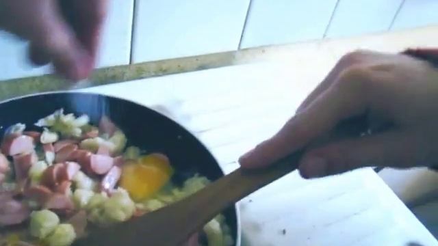 Эпизод 2 - Выжить в общаге смотреть онлайн