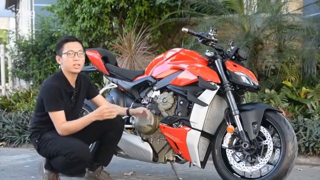 Review Xe Ducati Streetfighter V4 смотреть онлайн