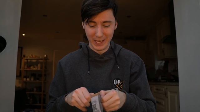 EATING BUGS FOR THE FIRST TIME... FOOD REVIEW I GUESS смотреть онлайн