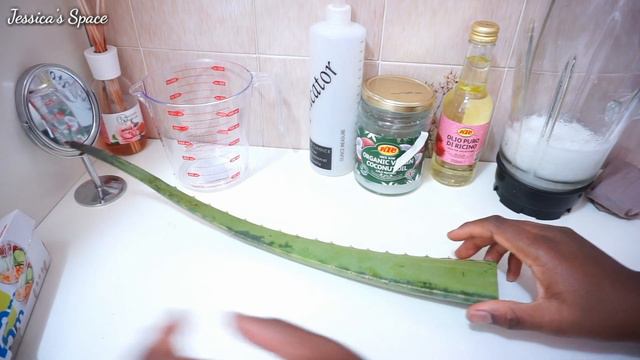 DIY Aloe Vera Hair Mask! смотреть онлайн