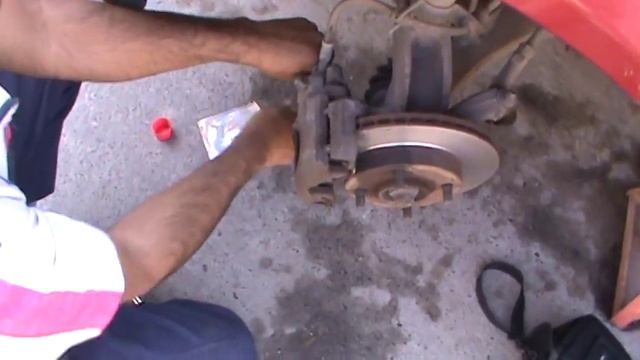 Cambio frenos delanteros ford fiesta 2007 parte 2 смотреть онлайн