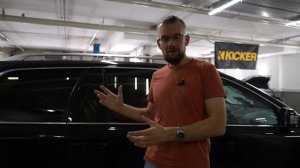 Как настроить музыку в машине?