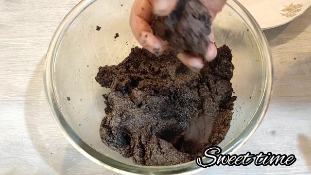 Keyk pops resepti. Üzəri şokoladla örtülmuş çöplü biskvitli toplar.Cake pops.Кейк попс.???? смотреть онлайн