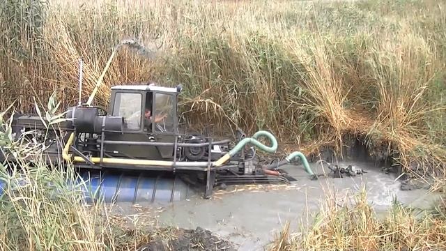 Земснаряд-шнекоход Screw-propelled Dredger
