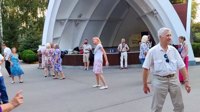 Kharkiv Харьков Танцы Парк Горького Птица счастья смотреть онлайн
