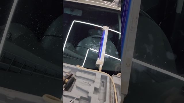 Ремонт скола лобового стекла на Рено Дастер смотреть онлайн