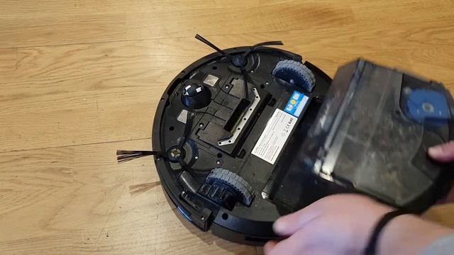 Демонстрация работы робопылесоса ILIFE V8s - gagadget смотреть онлайн