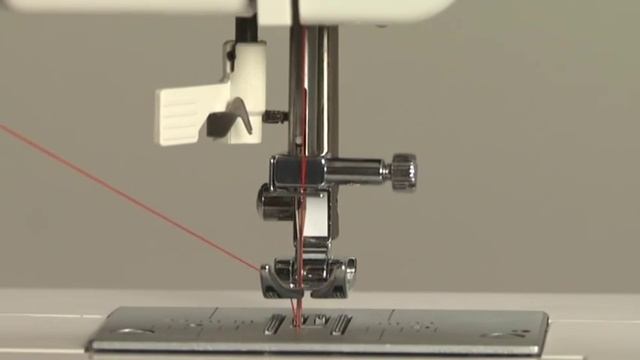 JUKI HZL 12Z picking up bobbin thread смотреть онлайн