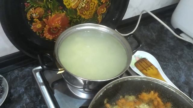 Суп с курицей и грибами