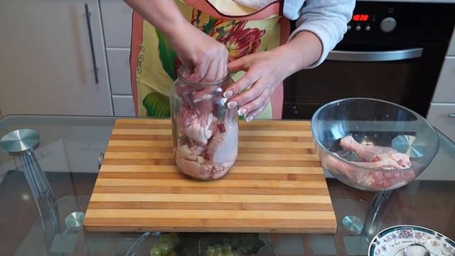 Курица в банке-пальчики оближешь) О канале"Где-то там далеко" смотреть онлайн