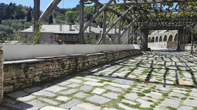 Het Terras Bij De Ingang Van I.M. Stavronikíta