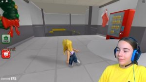 ПОБЕГ ОТ ДЕДА МОРОЗА в ROBLOX!