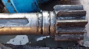 Поворотный редуктор Тадано замена подшипника