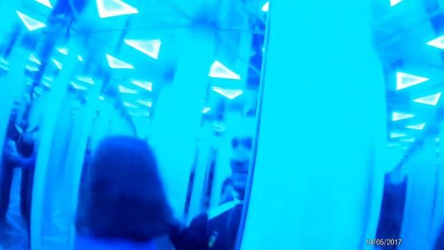 зеркальный лабиринт 100 метров харьков за 5 минут смотреть онлайн