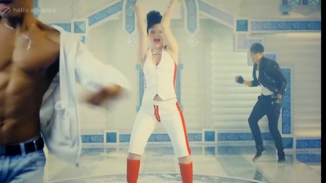 Бармен Кирилл в видеоклипе Shokolady: Rock in my Bad! смотреть онлайн