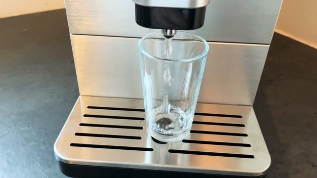 Présentation Machine Expresso Automatique avec broyeur à 200 euros ! BEKO CEG5301X (le café simple смотреть онлайн